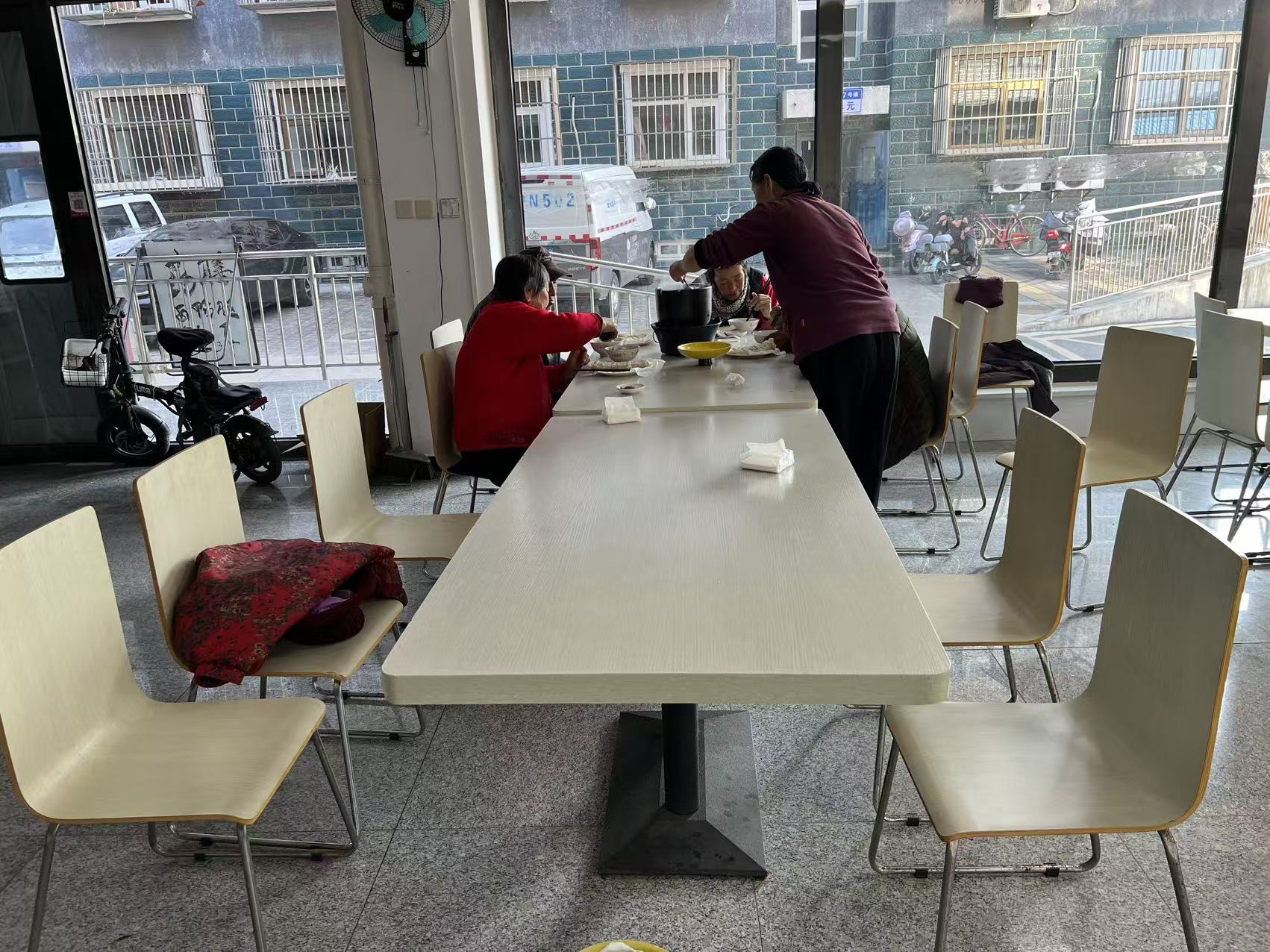 午餐现场3