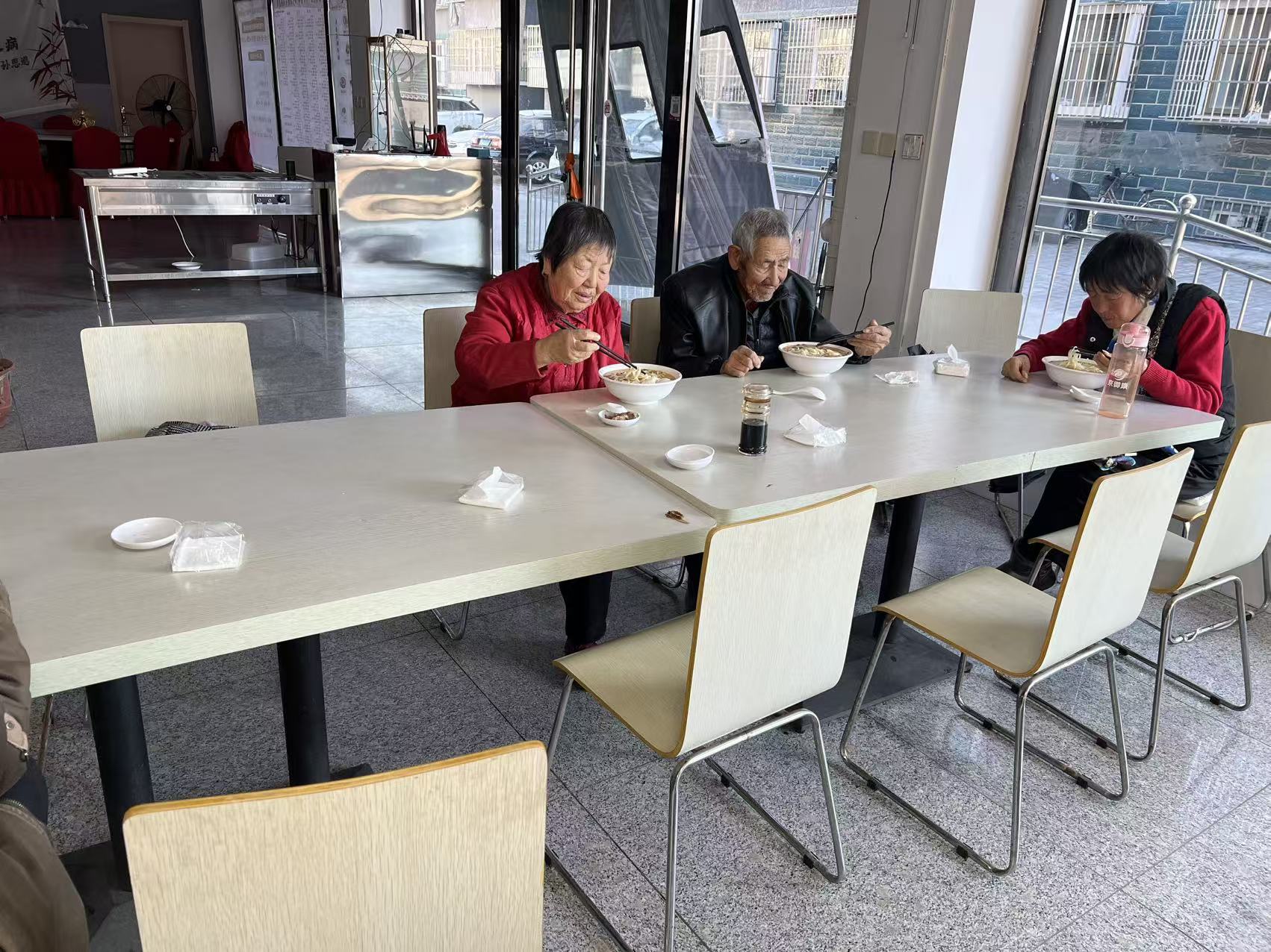 午餐现场3